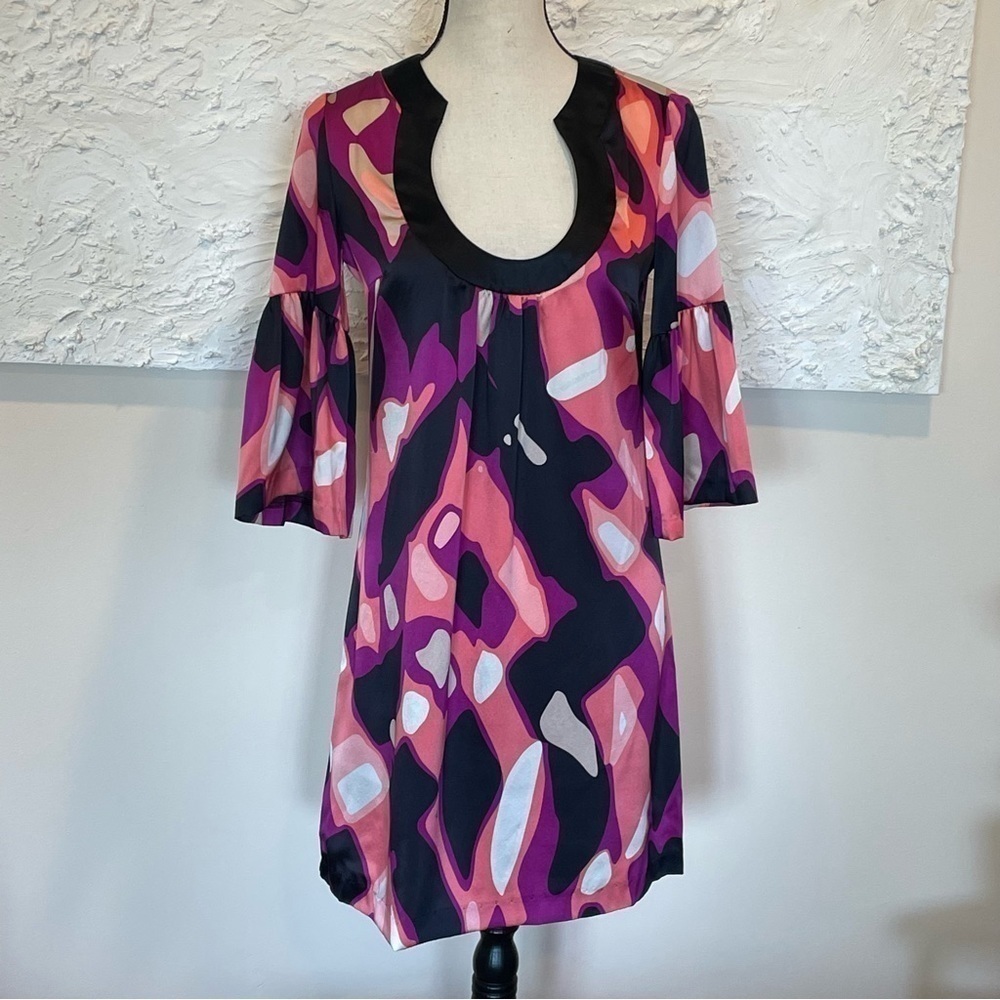 Trina Turk Women’s Silk Printed Bell Sleeve Shift Dress Sz 0 Retro Colorful.